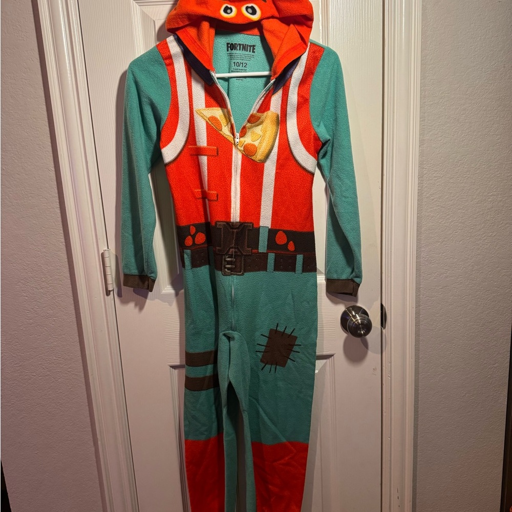 Fortnite Tomatohead Kids Onesie – Size 10/12